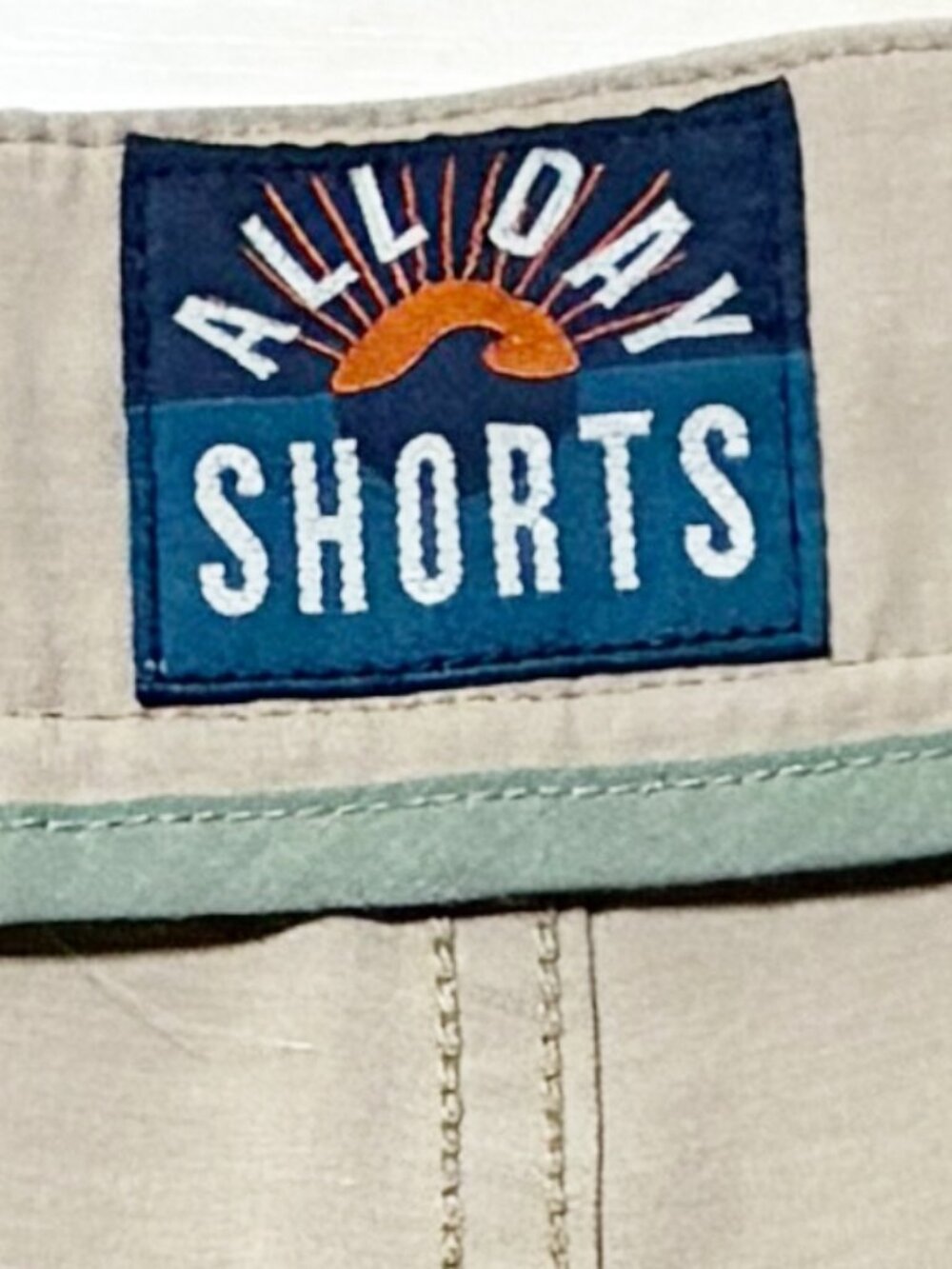Faherty Men's All Day Hybrid Shorts Kakhi 2.0 Size 30 - Picture 5 of 6
